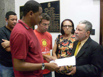 Direo_do_SINTESE_e_Francisco_Gualberto Direo_do_SINTESE_e_Francisco_Gualberto
