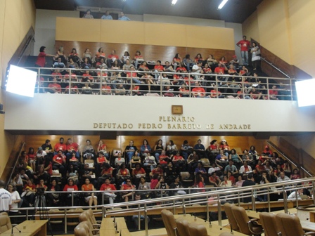 Ocupação da Assembleia: veja a cobertura completa