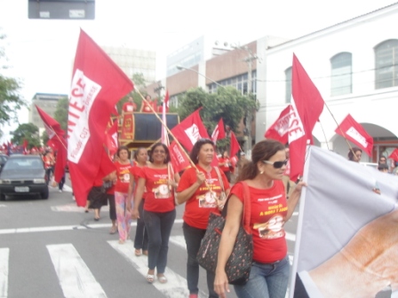 Professores de Monte Alegre reafirmam paralisação da categoria caminhada_2_6_1116