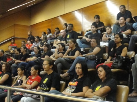 O ataque ao magistério de Salgado continua Professores ocuparam as galerias da Alese