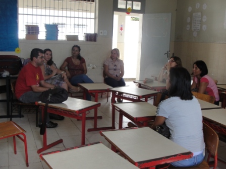 Professores da EE Amélia Leite em reunião Professores da EE Amélia Leite em reunião