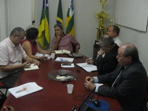 SINTESE é recebido pelo governador