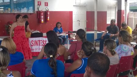 Em assembleia ocorrida no dia 13 de agosto os professores de Umbaúba decidiram entrar em greve por tempo indeterminado até que a prefeitura pague o salário de julho e negocie o piso Em assembleia ocorrida no dia 13 de agosto os professores de Umbaúba decidiram entrar em greve por tempo indeterminado até que a prefeitura pague o salário de julho e negocie o piso