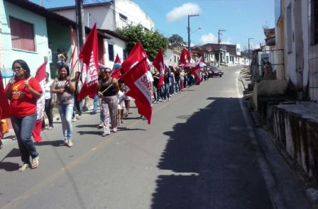 Caminhada tomou ruas de Carmópolis e promoveu o diálogo com a população Caminhada tomou ruas de Carmópolis e promoveu o diálogo com a população