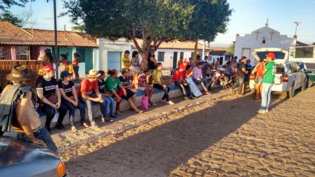 Concentração da Caravana da Educação em Gararu no último dia 28 de março