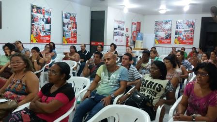 Educadores da rede municipal socorrense entendem que o reajuste deve ser pago nos salários de junho e os passivos trabalhistas serem pagos o mais rápido possível Educadores da rede municipal socorrense entendem que o reajuste deve ser pago nos salários de junho e os passivos trabalhistas serem pagos o mais rápido possível