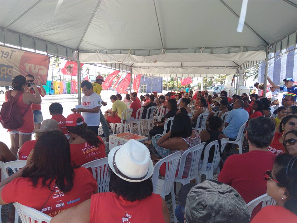Luta, protesto e resistência marcam 1º de maio em Aracaju