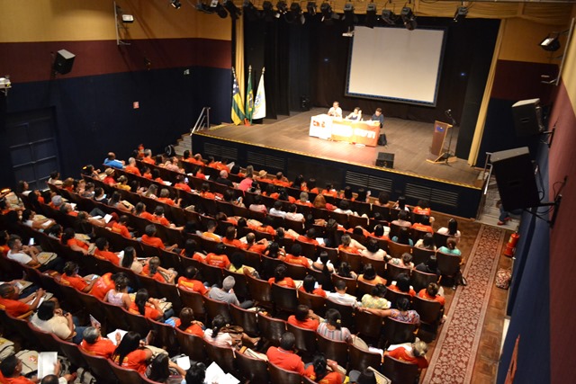 Panorama da mesa temática análise de conjuntura nos debates da tese guia do XVI Congresso