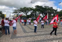 Tobias Barreto: Magistério na ruas cobra pagamento da regência de classe