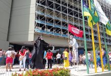 Aposentadas e aposentados exigem! Governador acabe com essa política de morte