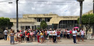 Tobias Barreto: servidores cobram pagamento do salário de dezembro