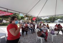 Em dia de luta pelos servidores e serviços públicos aposentadas exigem revogação do desconto de 14%