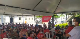 Justiça opta por segurar dinheiro de professores e professoras e adiar pagamento do processo do segundo lote do redutor salarial