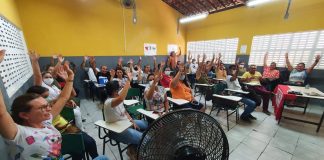 Educadores e educadoras de Nossa Senhora Aparecida paralisam as atividades dia 20
