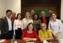 CNTE dialoga com a equipe de transição de educação do governo Lula e entrega documento com pautas emergenciais