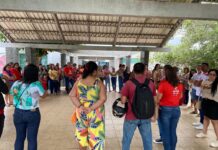 Canindé: Pressão de professoras e professores faz com que prefeito receba a categoria