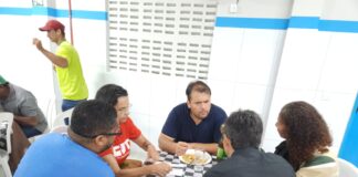 Dirigentes do SINTESE cobram de prefeito valorização do magistério de Itabaianinha