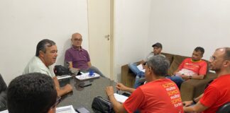 Luta faz com que prefeitura de Graccho Cardoso negocie pagamento de atualização de piso com professoras e professores