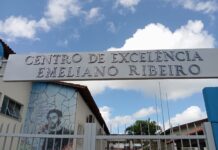 Centro de Excelência sem condições de ter ensino integral em São Domingos