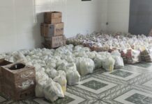 2 meses sem salários: SINTESE entrega cestas de alimentos para professoras e professores de Tomar do Geru