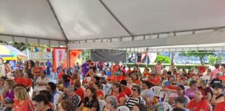 Aposentadas fazem ato na Alese pela devolução dos 14%