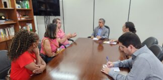 SINTESE visita conselheiros do TCE-SE buscando atualização do piso do magistério