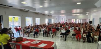 Assembleia geral: professores definem calendário de luta com ato já no dia 27